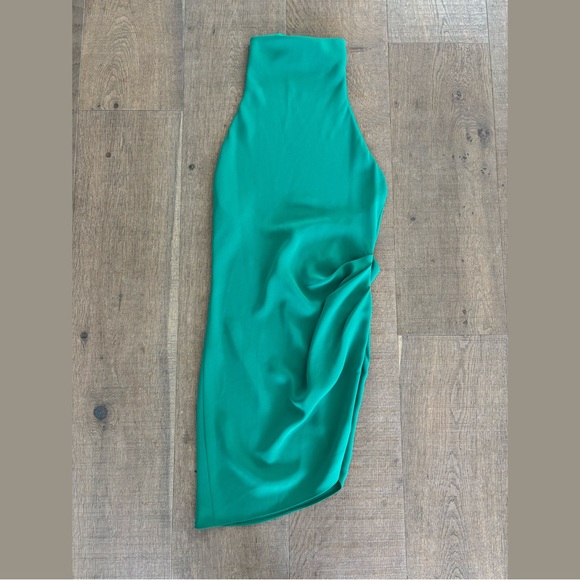 amanda uprichard samba green halter draped dress - Picture 2 of 7